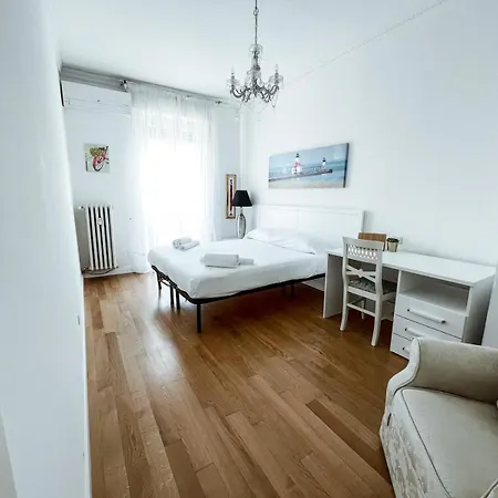 Apartmán White Pearl - Citycenter - Large & Elegant Flat Milán