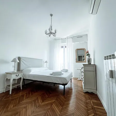 White Pearl - Citycenter - Large & Elegant Flat Apartmán