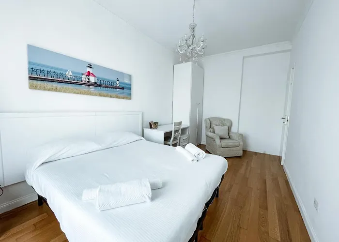 White Pearl - Citycenter - Large & Elegant Flat Apartmán